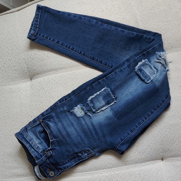 KanCan distressed skinny - Picture 1 of 5
